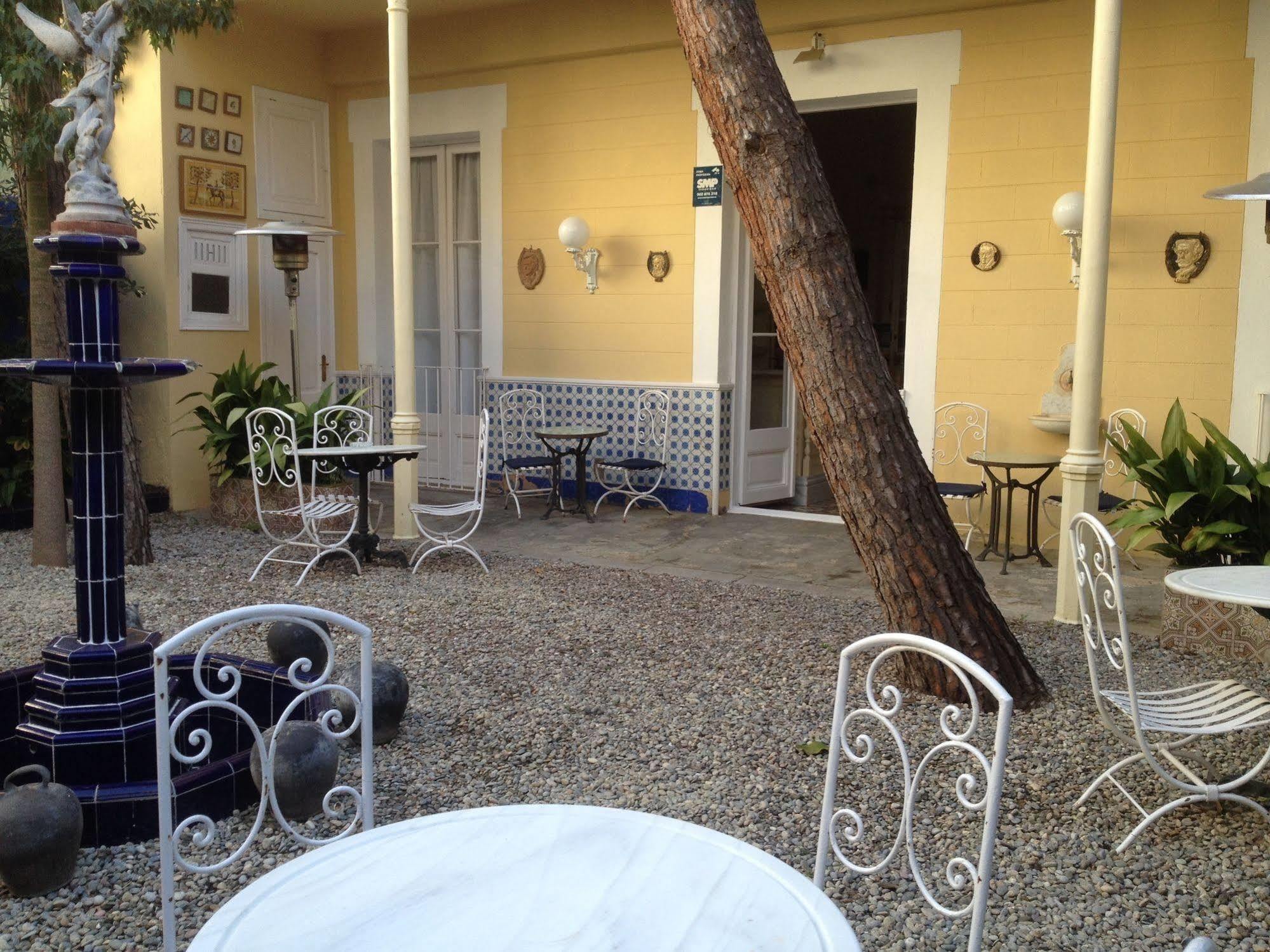 Hotel Medium Renaixenca Sitges Esterno foto